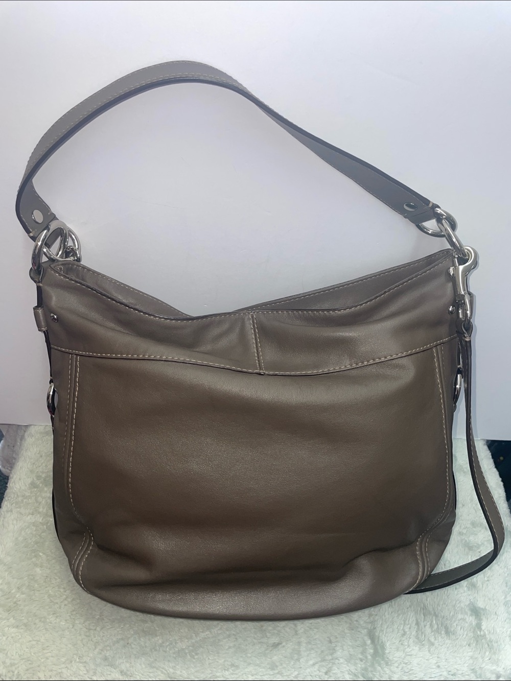 Coach Large ‘Zoe’ Hobo - Picture 2 of 11